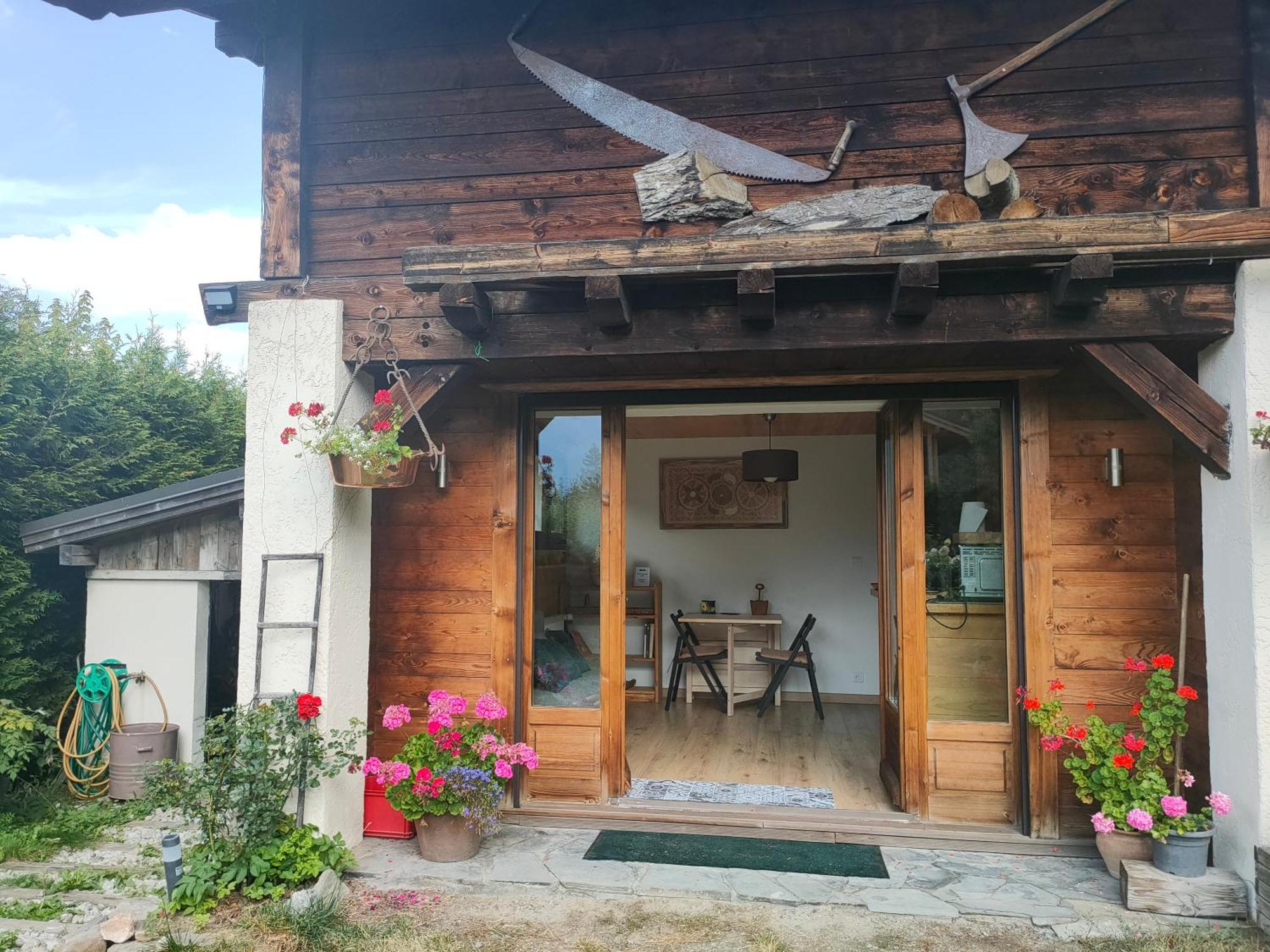 Beau Studio Dans La Vallee De Chamonix Les Trabets Εξωτερικό φωτογραφία