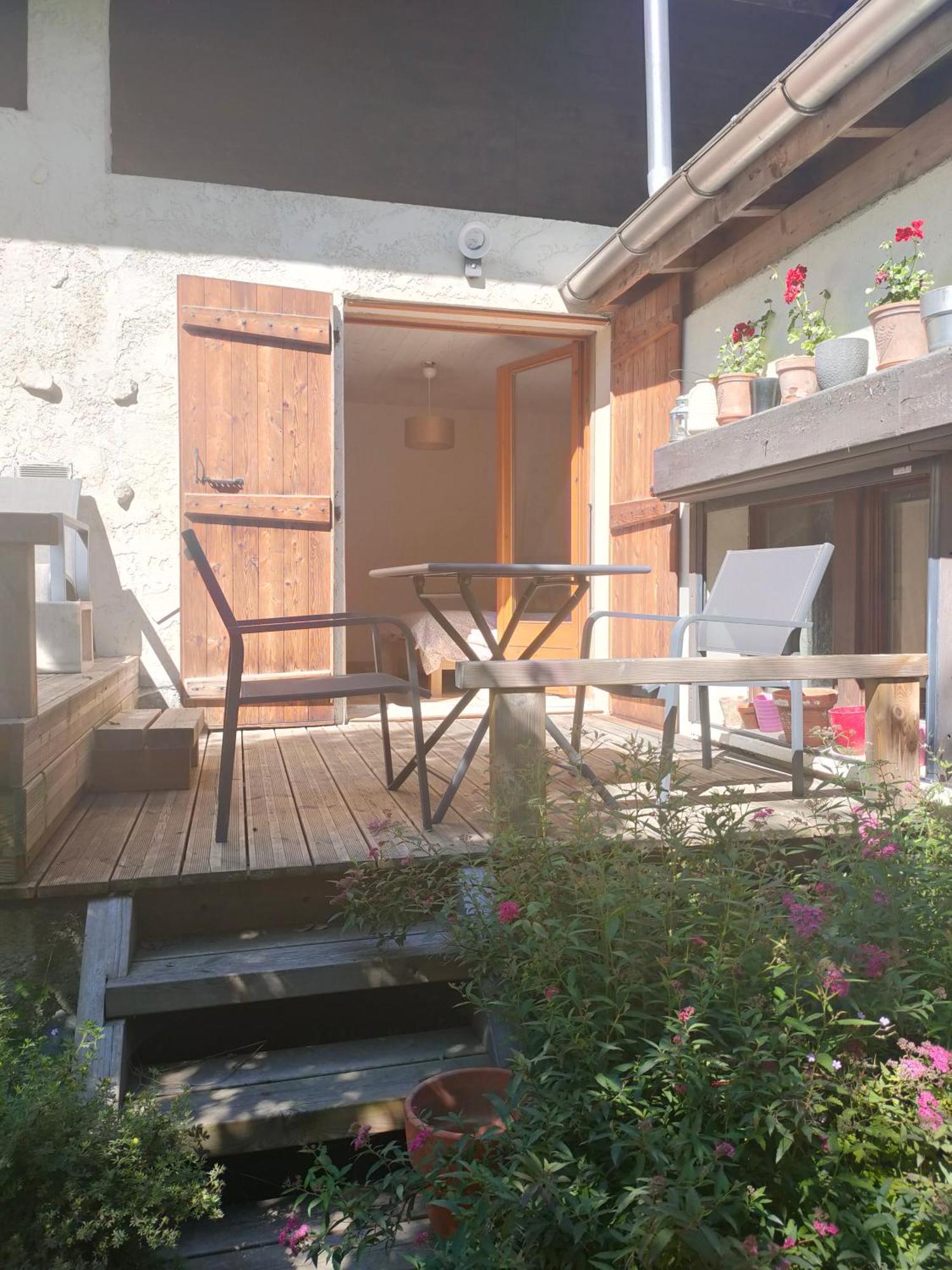 Beau Studio Dans La Vallee De Chamonix Les Trabets Εξωτερικό φωτογραφία